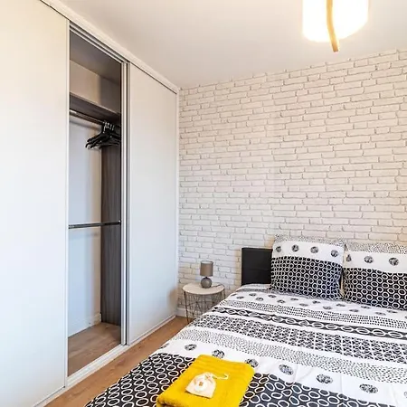 Apartament Zenbnb / Sandy / Parking Prive / 5 Pers. / Geant /